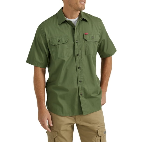 Wrangler® Men's Relaxed Fit Short Sleeve Woven Shirt