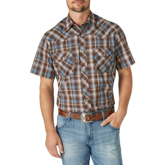 Wrangler Men’s Short Sleeve Two Pocket Plaid Western Shirt