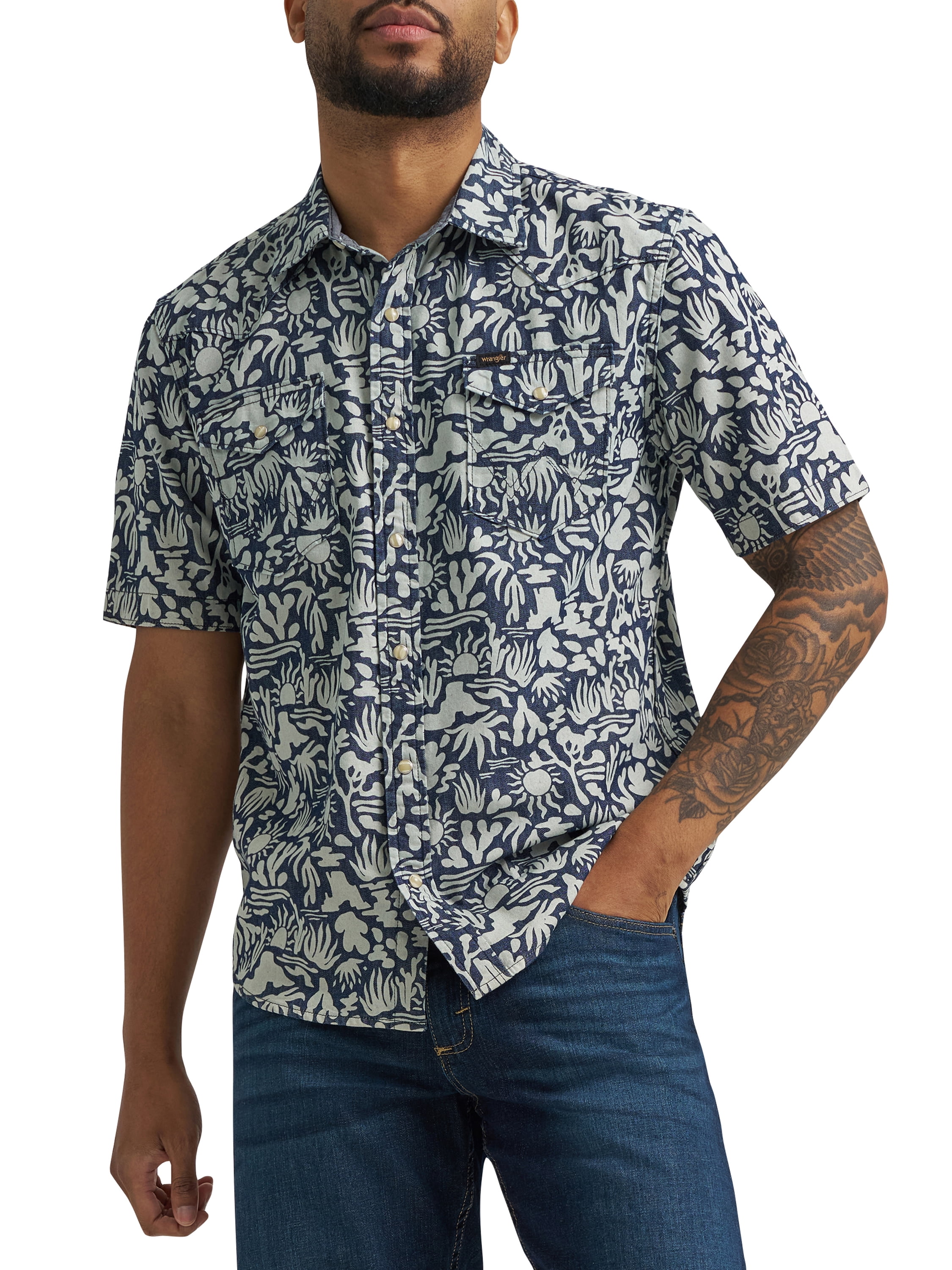 Wrangler® Men's Western Inspired Short Sleeve Shirt