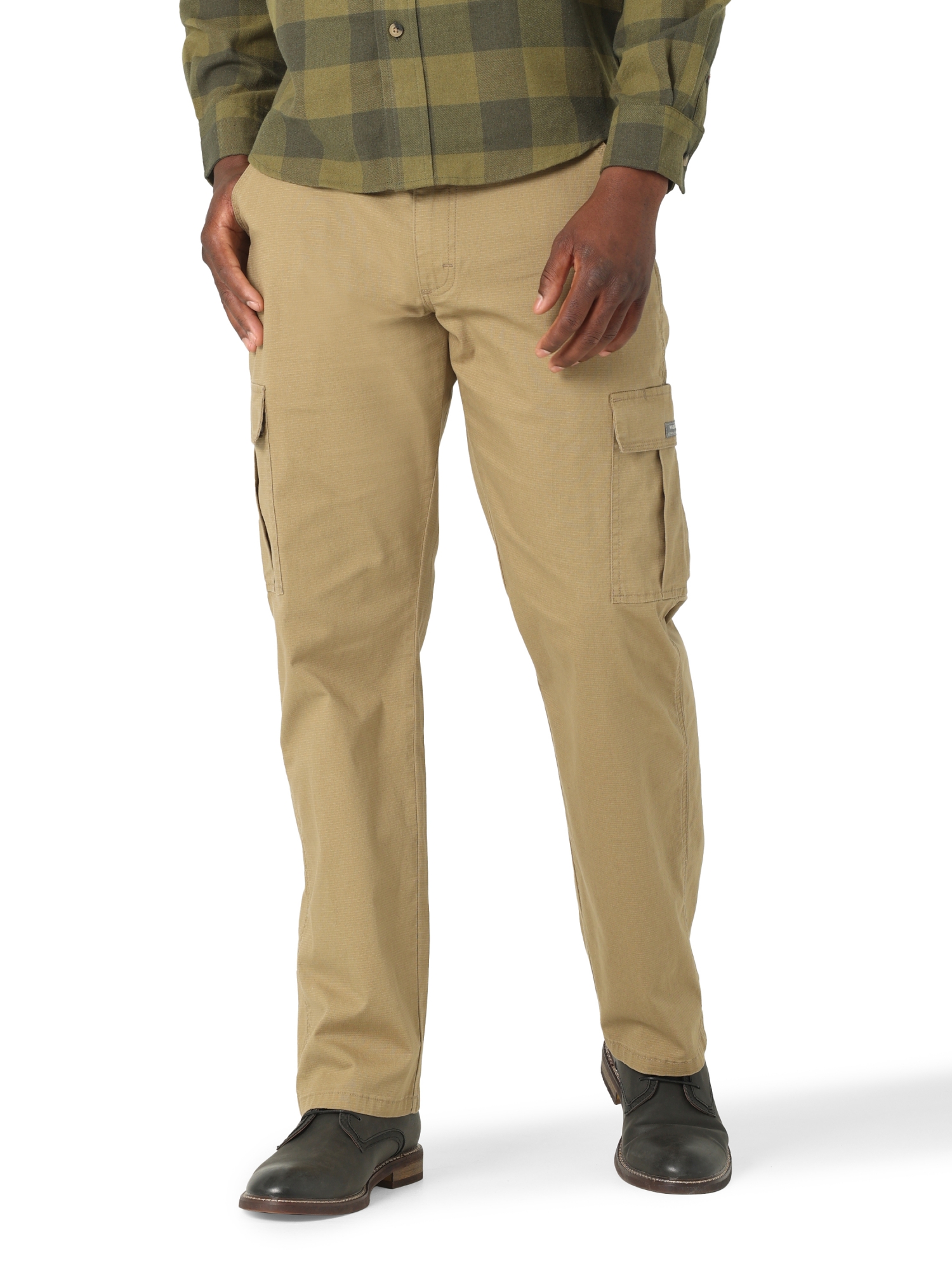 Wrangler Men's and Big Men's Relaxed Fit Legacy Cargo Pant - image 1 of 9