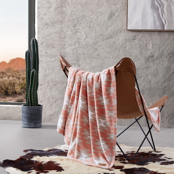 Wrangler Navajo Canyon Clay Ultra Soft Plush Fleece 70X50 Throw