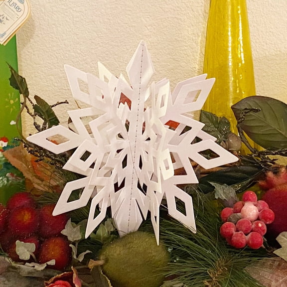 Wrapables 3D Hanging Snowflake Decorations for Christmas, Winter, New Year Parties (Set of 12), White