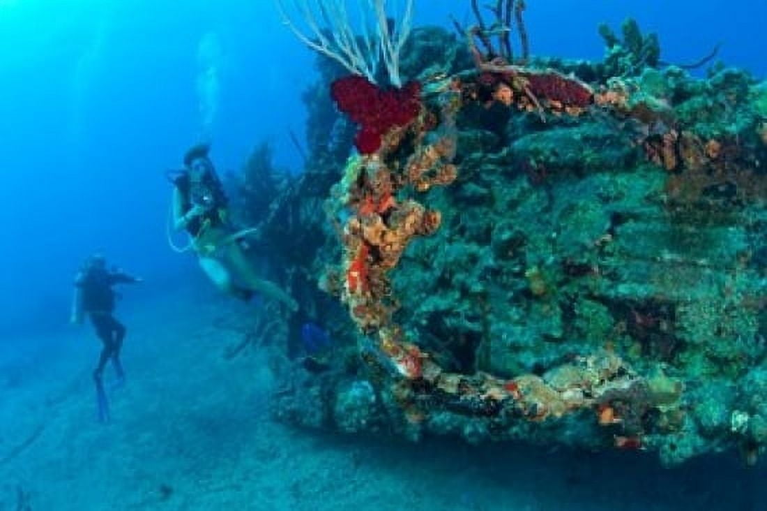 Wreck of the RMS Rhone Coast of Salt Island near Tortola British Virgin Islands Canvas Art - Stuart Westmorland DanitaDelimont (24 x 15)