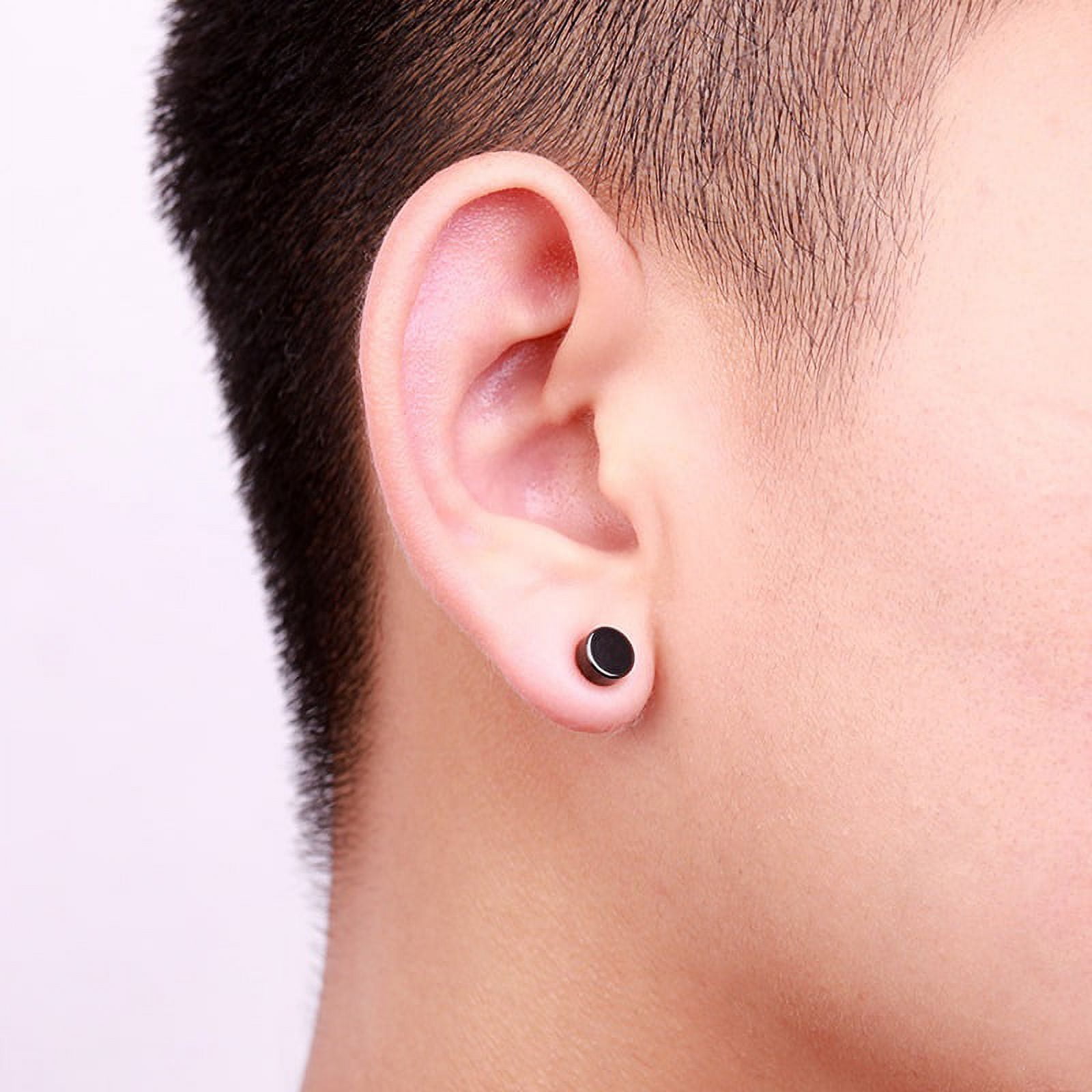 Wuffmeow Korean Punk Magnet Pierced Titanium Steel Clip Earrings For Men 