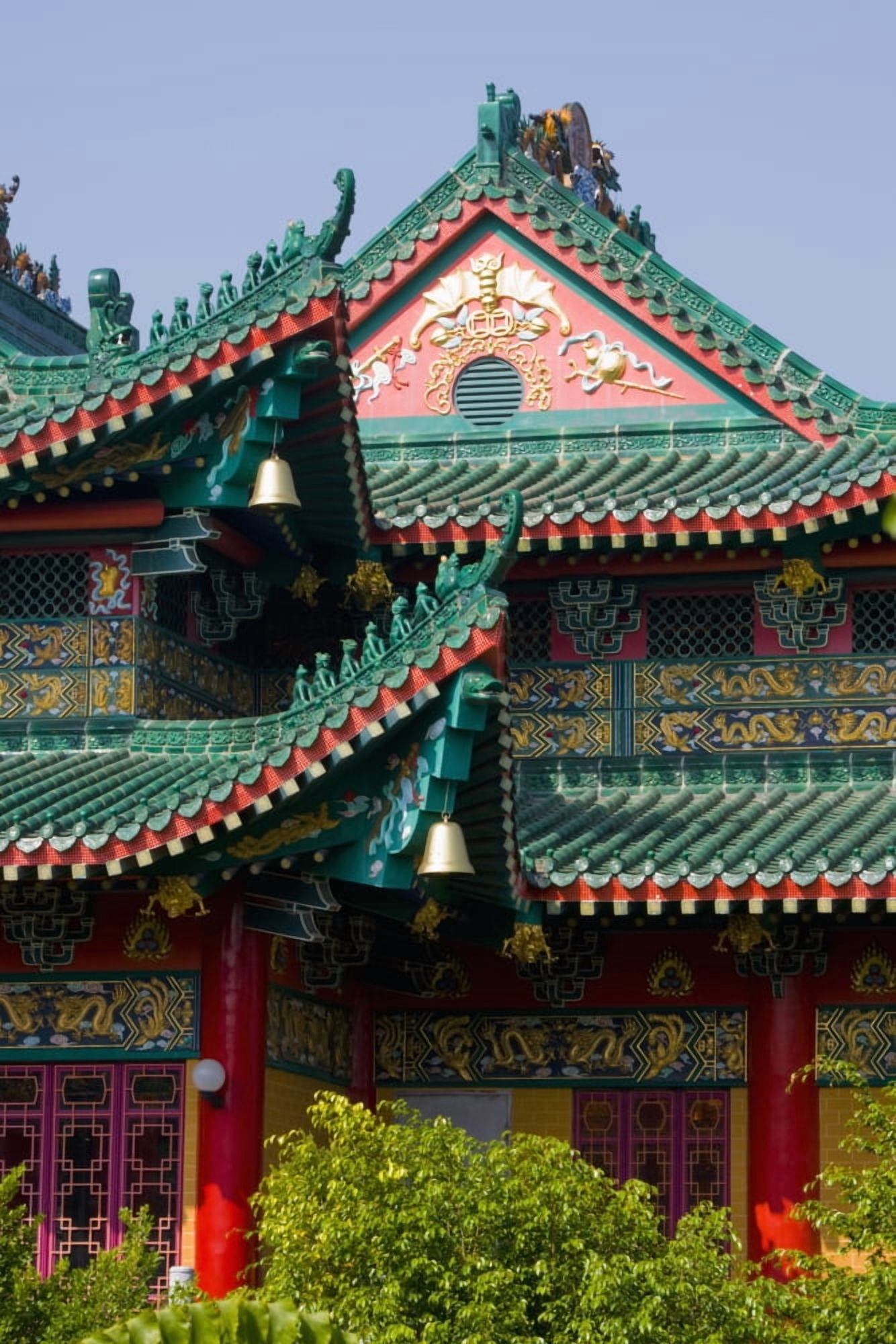 Wun Chuen Sin Koon Temple Canvas Art - Charles Bowman Design Pics (12 x 18)