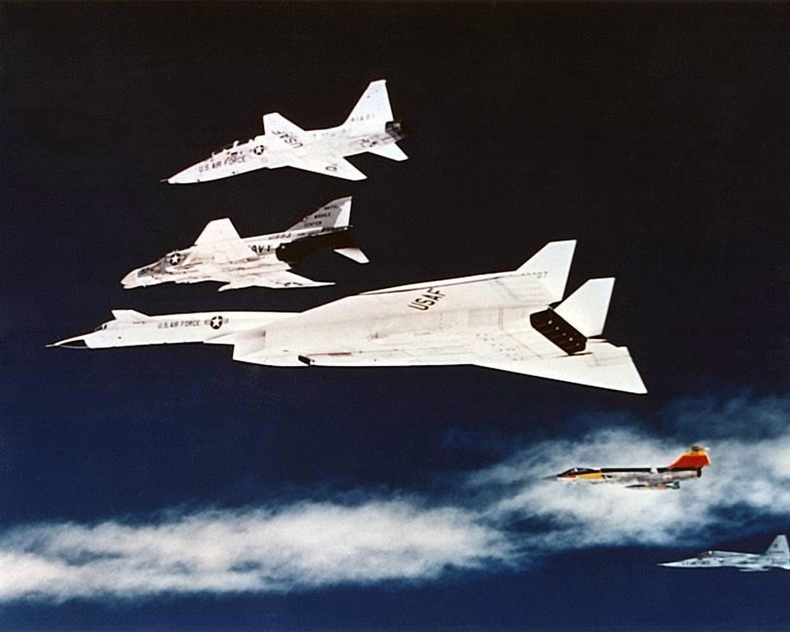 XB-70 Valkyrie Aircraft Formation in Flight - 24x36 Inch Laminated ...