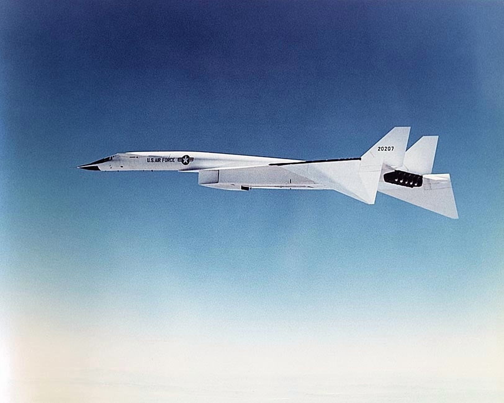 XB-70 / XB-70A Valkyrie Plane in Flight - 24x36 Inch Laminated Aviation ...