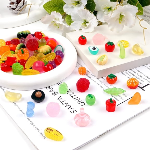 XIBUFE 40PCS Mini Resin Animals Variety Pack,Random Assorted Tiny Resin Animal Figurines Glow in the Dark for Fairy Garden Accessories,Aquarium and Micro Landscape Decoration,Plants and Fruits