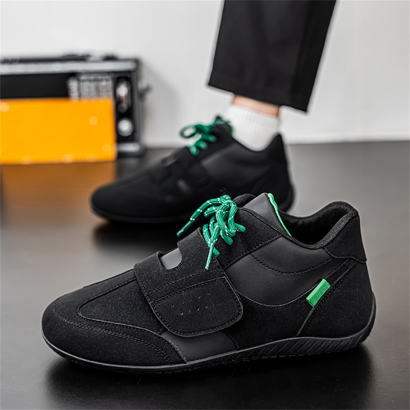 XIMIN Stones Throwing Shoes Men and Womens Discus Throw Shoes Shotput and Javelin Shoes for Running Track and Field Equipment Training Gear Footwear (8, Black)