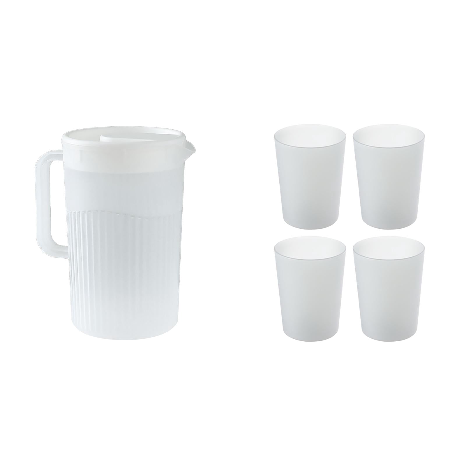 XIPYYKM 2.5L Plastic Pitcher with Lid Large Capacity High Temperature Cold for Juice Tea Exquisite Appearance, with 4Pcs Cup