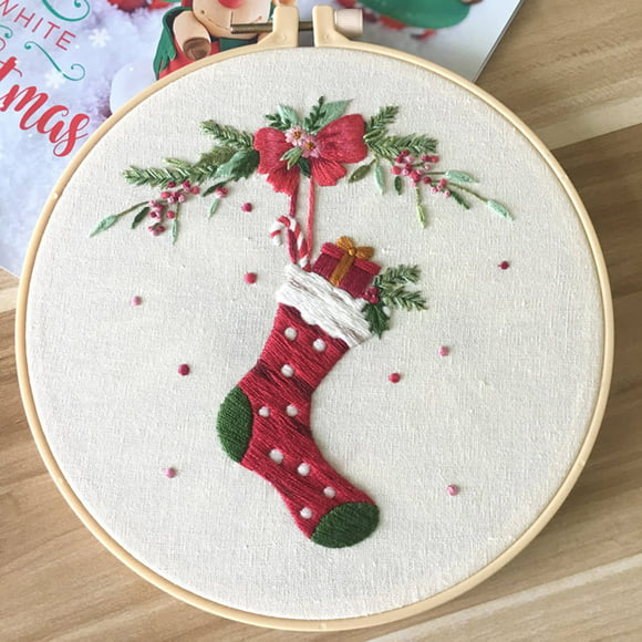 XMMSWDLA Christmas Embroidery kit with Patterns and Instructions Cross Stitch Kits for Beginners5 Embroidery Clothes with Christmas Element PatternEmbroidery HoopsColor Threads and Needles