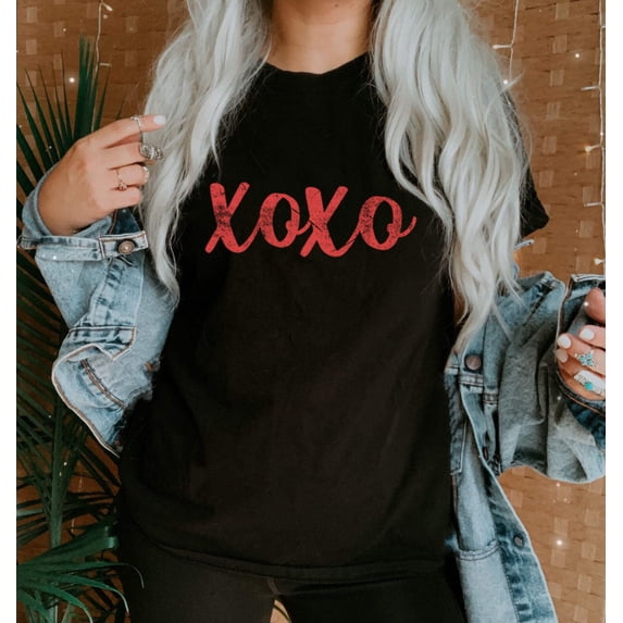 XOXO Graphic Short Sleeves Tees