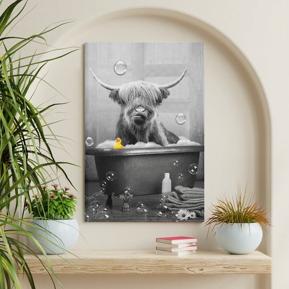 XUFX Black and White Highland Cow Bathroom Decor Wall Art Funny Cow Sitting in Bathtub Pictures Rustic Farmhouse Cow Canvas Painting Wall Décor for Bathroom Artwork Framed 20x24inch