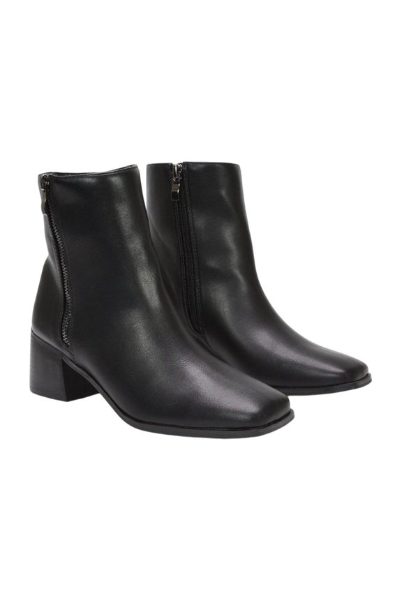 Womens Willow Square Toe Ankle Boots