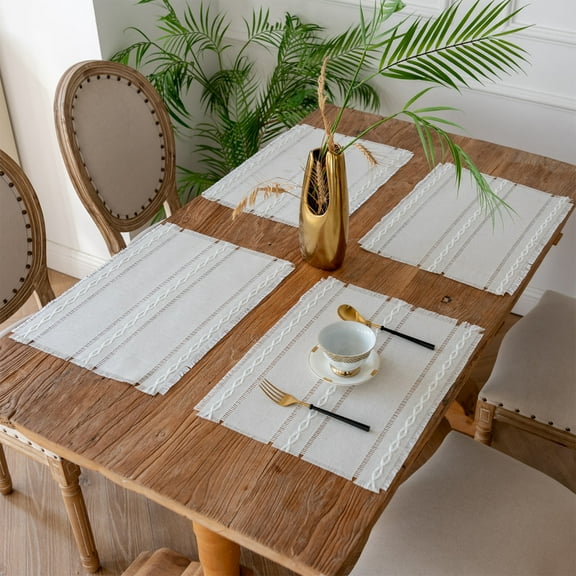 XYRSRUW Linen Placemat, Thick Insulated Table Mat with Tassels, Elegant Dining Table Cover, Practical Heat-Resistant Serving Pad(White)