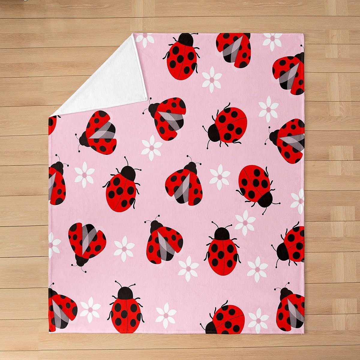 Xchearser Ladybug Flannal Throw Blanket Ladybug Gifts for Girls Boys ...