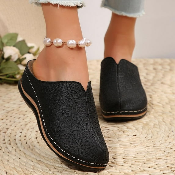 Xdegoge Mules for Women Embossed Pattern Wedge Heel Closed Toe Open Back Slip on Clogs Casual Summer Walking Slides Lightweight Breathable Outdoor Travel Footwear