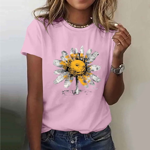 Xdegoge Women Graphic Tees Painterly Daisy Tee with Subtle Splatter Graphic Casual Crewneck Short Sleeve Shirts Artistic Floral Tops and Tunics for Women