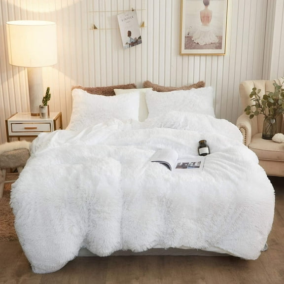 XeGe 2 Pieces Fluffy Plush Duvet Cover Set, Luxury Shaggy Comforter Cover with 1 Pillowcase, Ultra Soft Faux Fur Bedding Set Velvet, Zipper Closure, Twin Size, White
