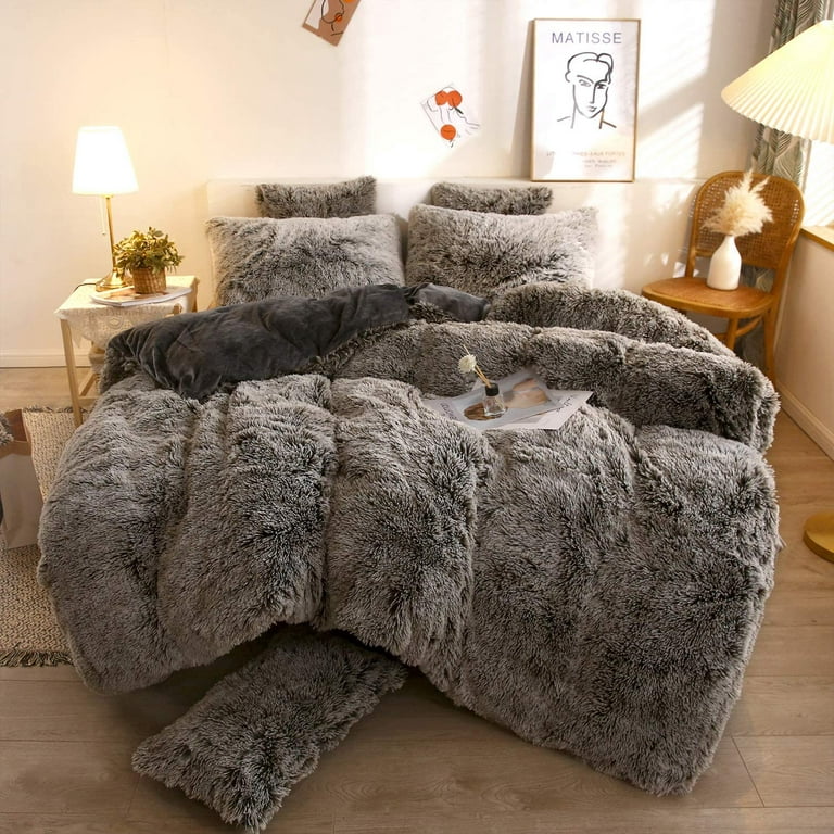https://i5.walmartimages.com/seo/XeGe-3-Pieces-Fluffy-Plush-Duvet-Cover-Set-Luxury-Shaggy-Comforter-2-Pillow-Covers-Ultra-Soft-Faux-Fur-Bedding-Set-Velvet-Zipper-Closure-Queen-Size-D_42c4633b-18b9-4ef9-8305-0ee19a86b041.13ba3432be57b82dbb96b598b8b5927f.jpeg?odnHeight=768&odnWidth=768&odnBg=FFFFFF