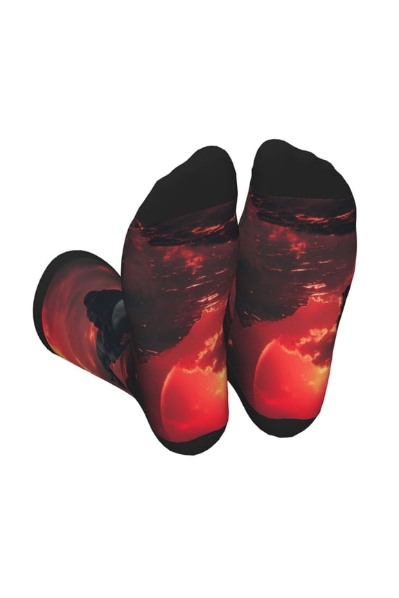 Lone Rider Under Red Sky Print Crew Socks for Men and Women, Men's Soft Moisture-wicking Sock