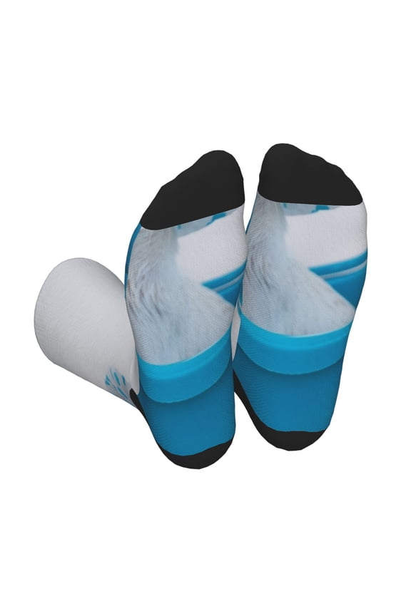 Terrier Takes A Bath With Shower Cap Print Crew Socks for Men and Women, Men's Soft Moisture-wicking Sock