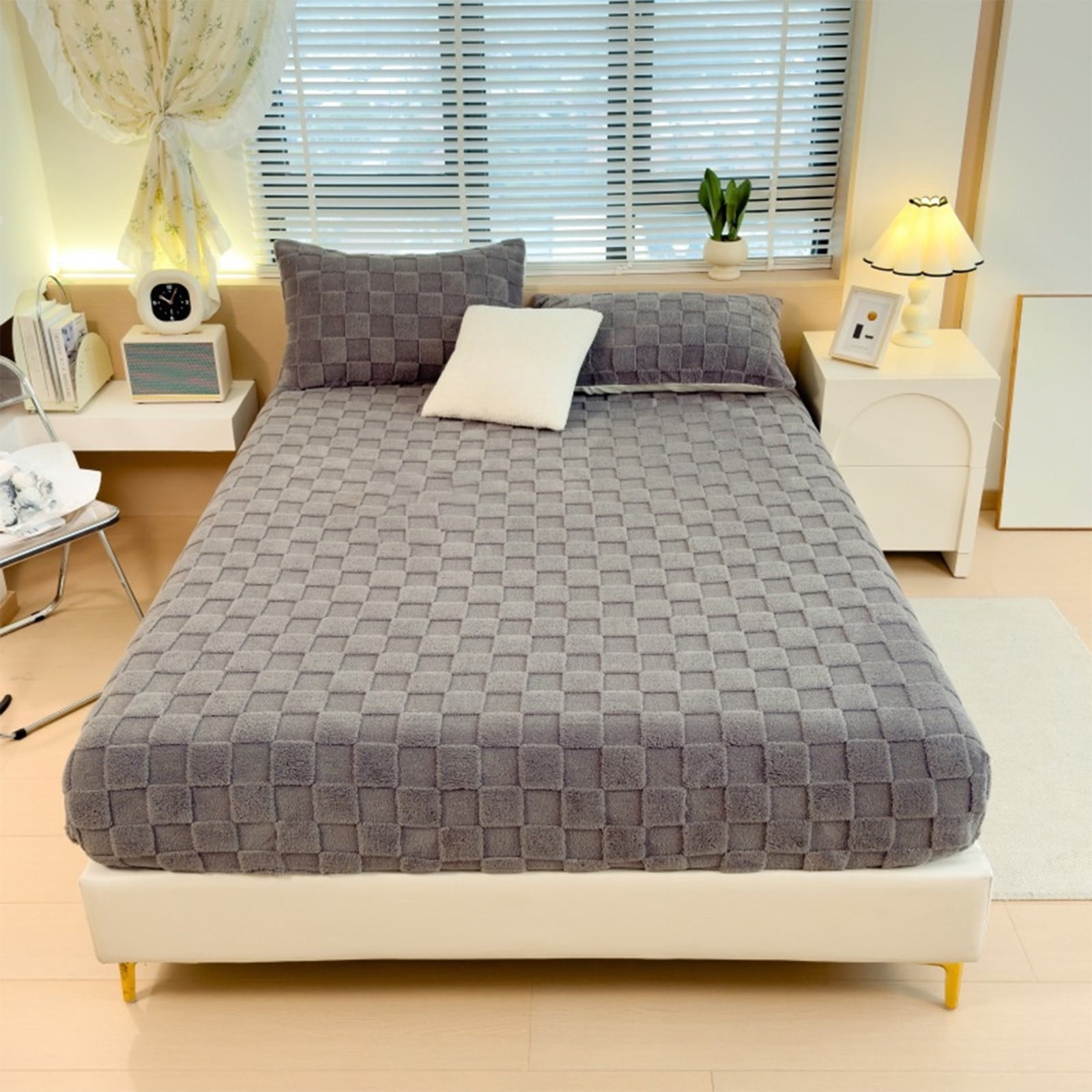 Xecvkr Coral Velvet Mattress Cover Winter Warm Fitted Sheet Checkerboard Slip Resistant Bed Skirt Protector Home Bedroom Cozy Bedding Gray