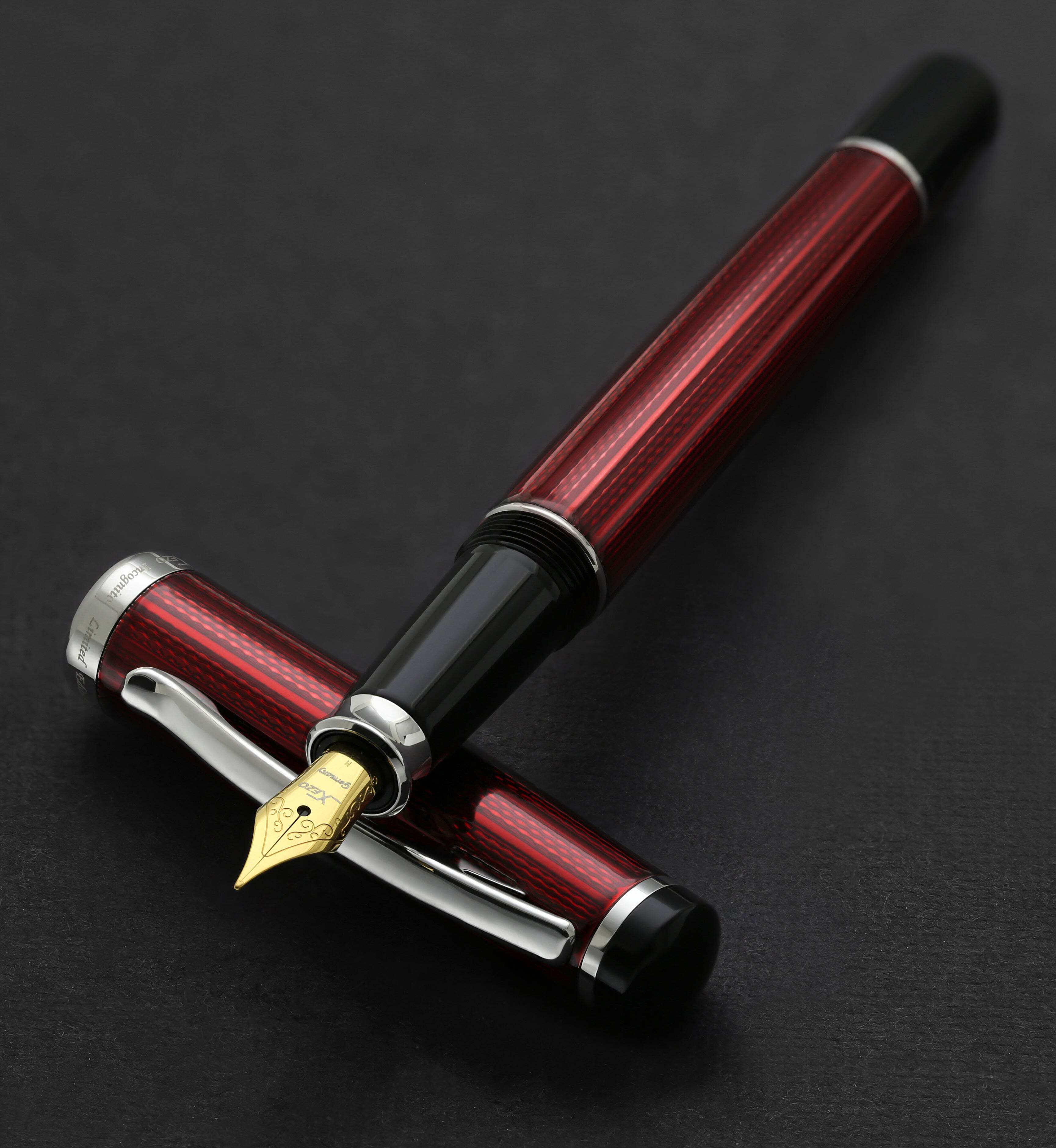 Xezo Xezo Incognito™ Diamond-Cut Lacquered Brass Fountain Pen (Medium Nib) - Burgundy Red