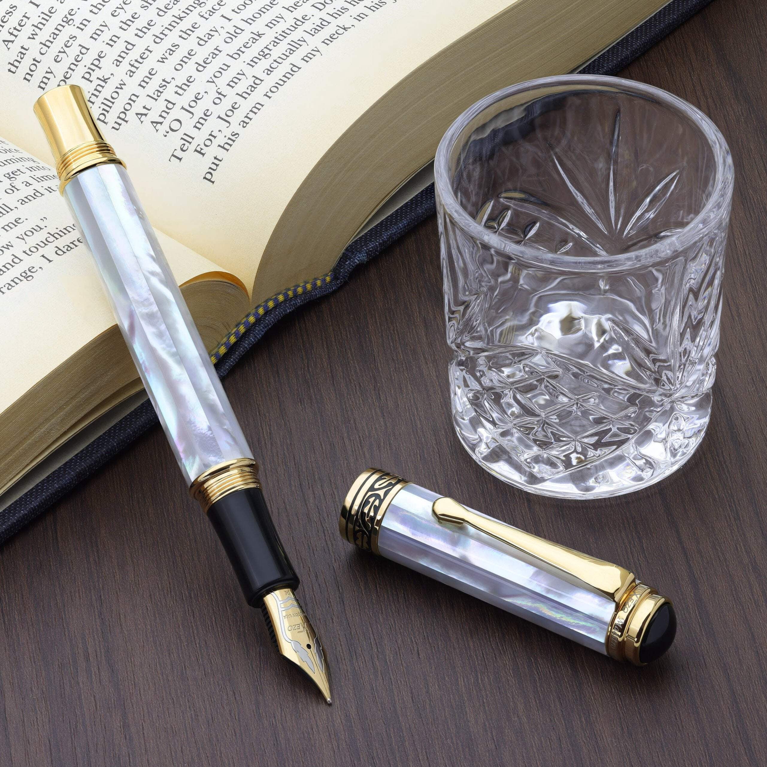 Xezo Xezo Maestro® 18K Gold Plated Fountain Pen (Medium-Fine 0.45 mm Nib) - Oceanic White Mother of Pearl