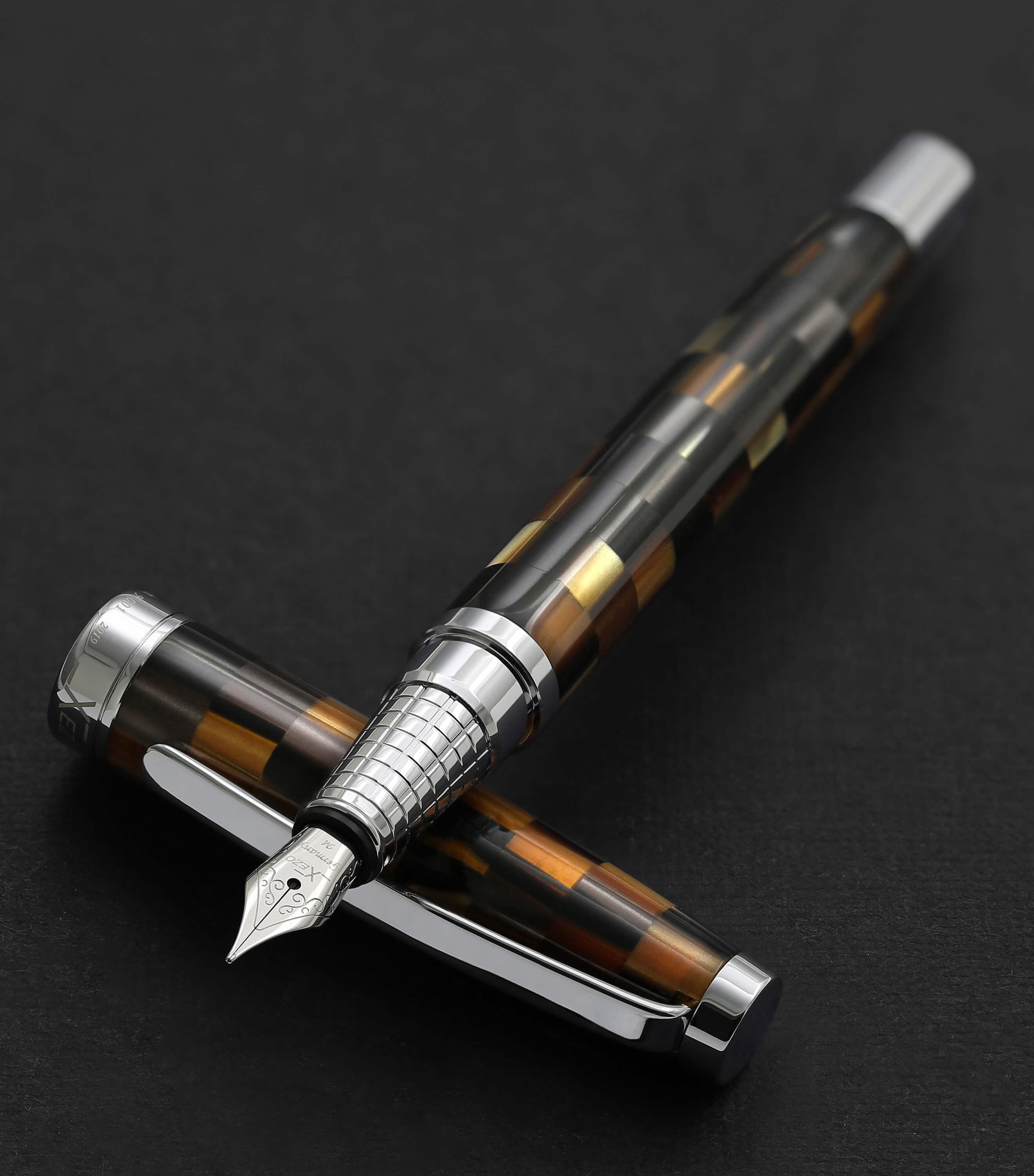 Xezo Urbanite I Acrylic  Brass Fountain Pen (Medium Nib) - Woody Brown