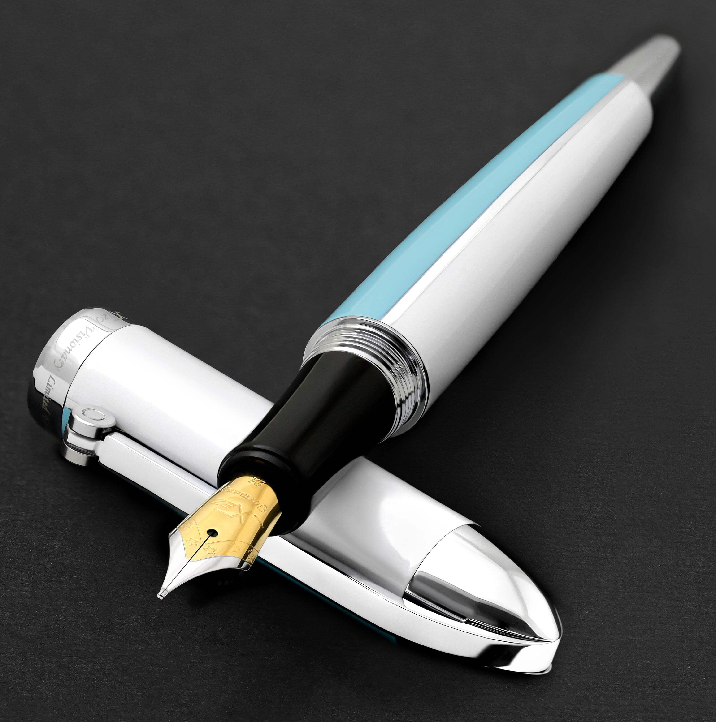 Xezo Xezo Visionary® Brass  Aluminum Enameled Fountain Pen (Medium Nib) - Sky Blue / White