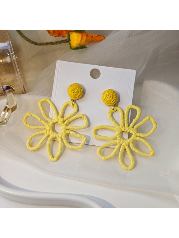 Yellow Handmade Woven Earrings, 1 Pair, 2.86 * 2.24 Inches, Made Of Natural Plant Fibers, Tropical Beach Travel, Swimming Pool Party Summer Earrings
