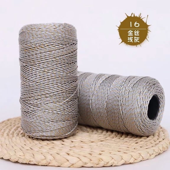 Xiao Hua light gray 100g single yarn - an ideal choice for high-end luxury yarn, sweater knitting yarn, handmade sweaters, scarves, and comfortable craftsmanship projects