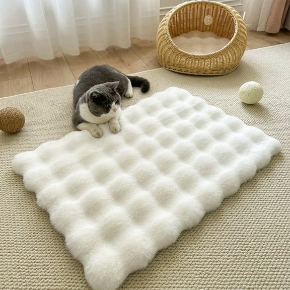 Xinsrenus Self Heating Pet Bed Mat, Self Warming Thermal Dog Pad for Cats, Plush Heated Cat Mat for Indoor Outdoor Pets Bedding