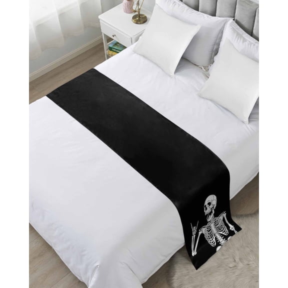 Xipuska Halloween Bed Runners for Cal King Size Bed, Decorative Bed Throws for Foot of Bed, Black Scary Skull White Skeleton Vintage Bed Runner Sofa Throw Bedding Scarf Slipcover for Bedroom