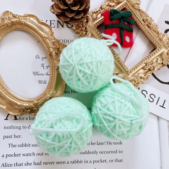 XmhyTop-A 10 Pieces Handmade Yarn Balls Yarn Craft Supplies for Christmas Yarn Decor, DIY Crochet Farmhouse Style Home Ornaments, Soft Polyester Yarn,Light Green