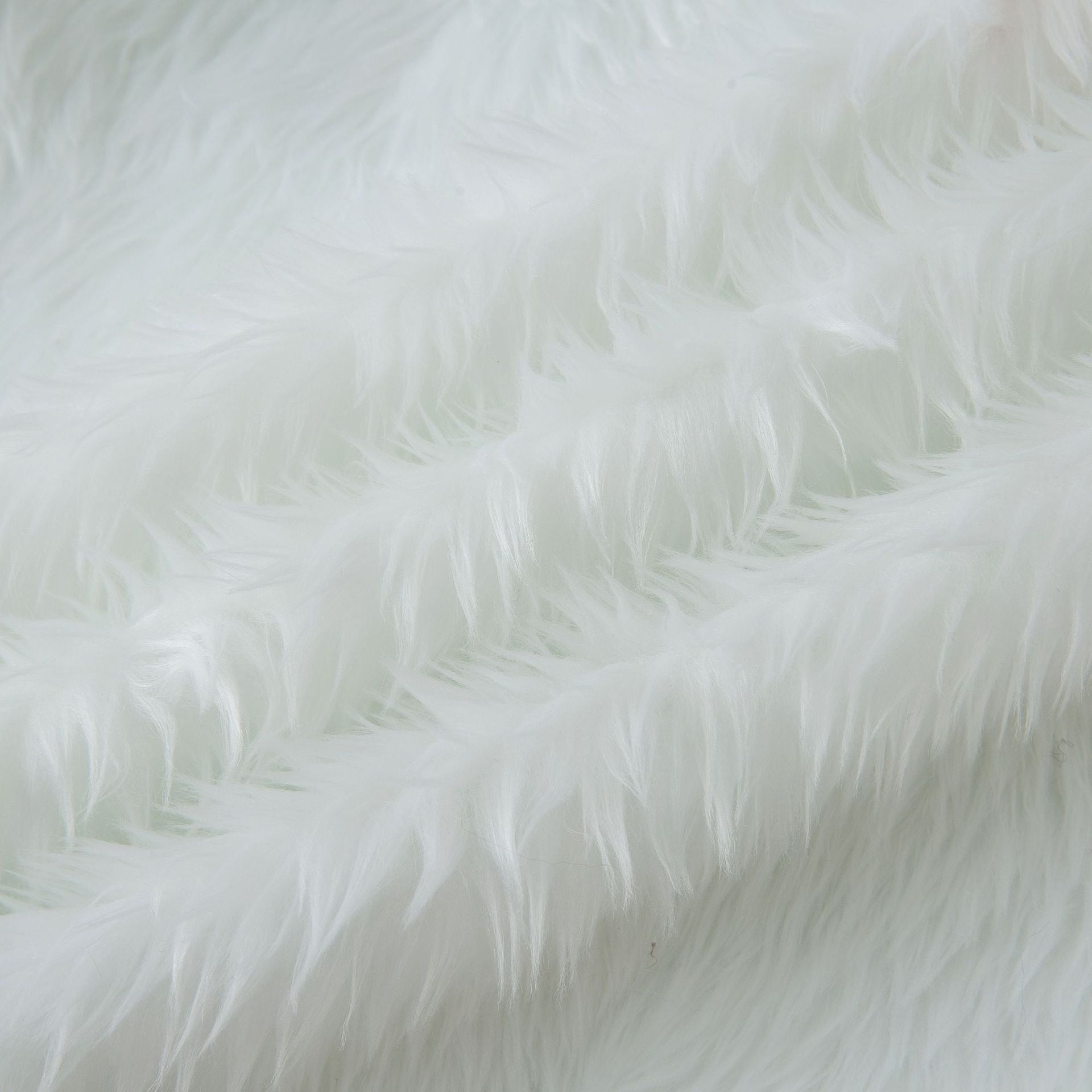 XmhyTop-A Faux Fur Fabric 1 Piece 90*160cm Plush Costume Fabric Soft Polyester Upholstery Home Decor Fabric, Shaggy Fluffy Fabric for Crafts, Sewing DIY Projects,F48
