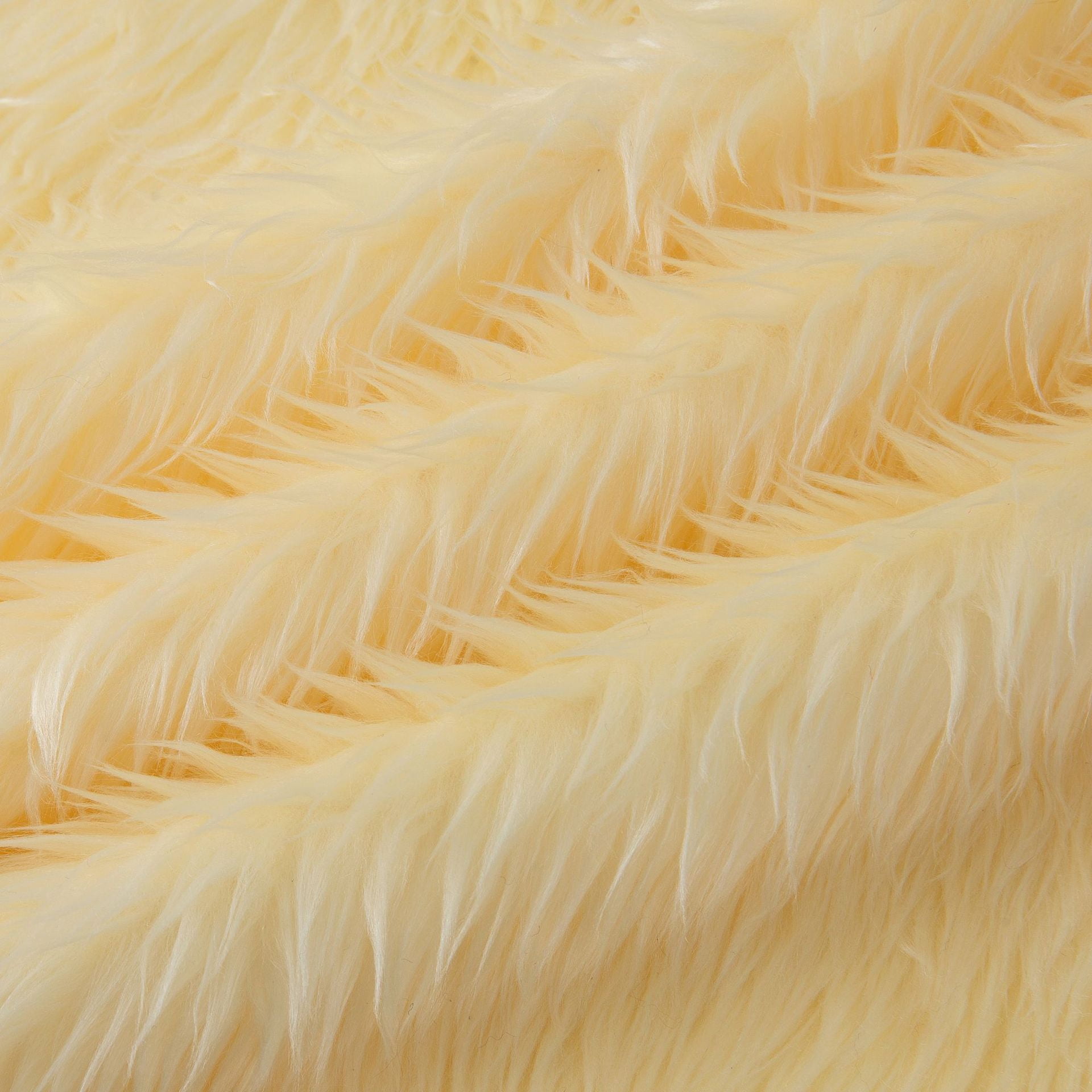 XmhyTop-A Faux Fur Fabric 1 Piece 90*160cm Plush Costume Fabric Soft Polyester Upholstery Home Decor Fabric, Shaggy Fluffy Fabric for Crafts, Sewing DIY Projects,F45