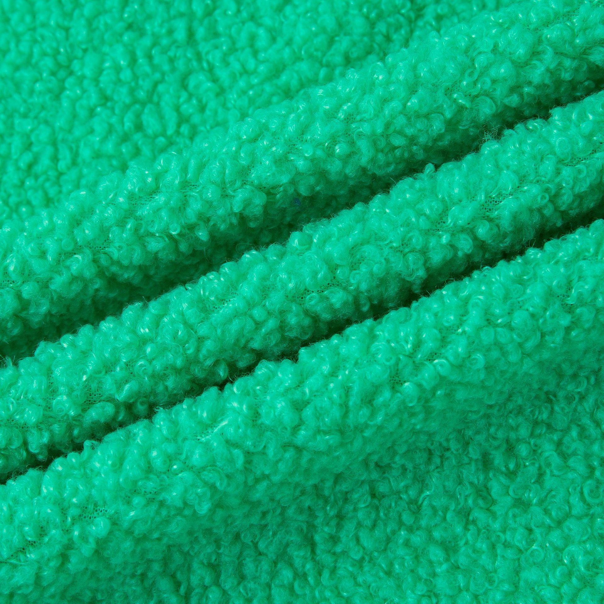 XmhyTop-A Plush Fabric, Faux Fur Fabric, Craft Fabric Sewing Supplies, 1 Yard Soft Polyester Material for DIY Crafts, Clothing Home Decor,F72