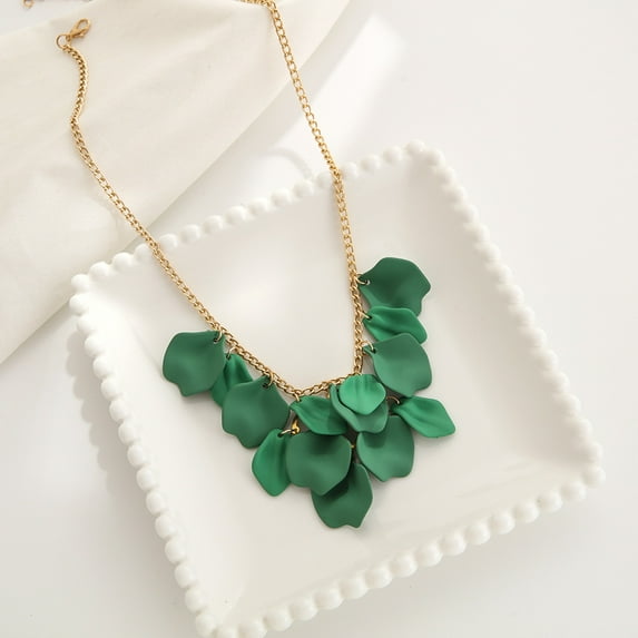XmhyTop-A Rose Petal Pendant Chokers Necklace, Romantic Jewelry with Rose Petals Tassel Chain, Delicate Rose Petals Necklace,Green