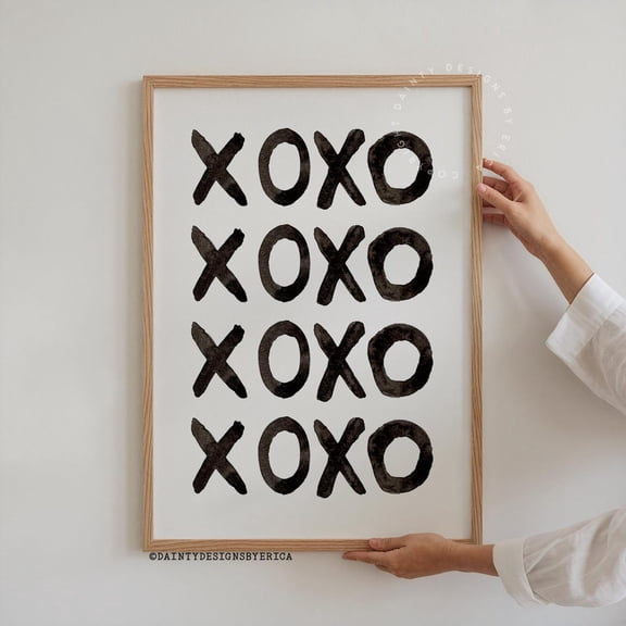 Xoxo Valentine'S Day Poster, Black And White Romantic Wall Art, 8x12 UNFRAMED
