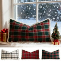 Xuniizn Christmas Pillow Covers 18x18 inch Xmas Decorations Soft Plush Faux Fur Wool Christmas Throw Pillow Cases Winter Holiday Decor for Sofa Living Room, White