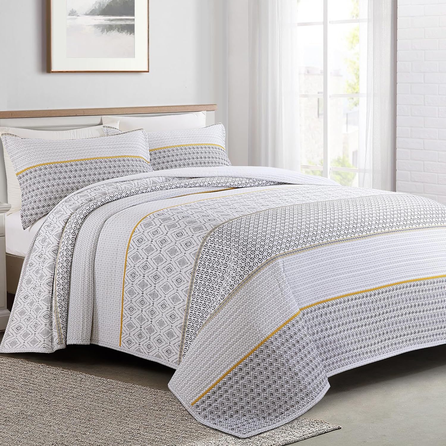 YANRUI Oversized King Bedspread 128"x120", Boho Striped Pattern Quilt