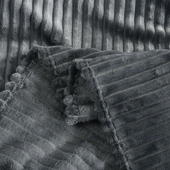 YATLTE Fleece Blanket Plush Throw, Fuzzy Lightweight, Super Soft Microfiber Flannel Blankets for Couch, Bed, Sofa Ultra Luxurious Warm and Cozy for All Seasons