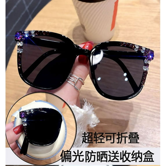 YCNYCHCHY 2023 New Folding Sunglasses For Women Advanced Polarization Anti UV Light Fashion Men Driving Sunscreen Sunglasses