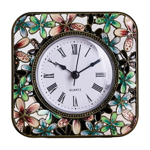 YIGSECU Desk Clock Ornate Color Mantel Clock, Quiet Operates European Themed Interior Home Decoration