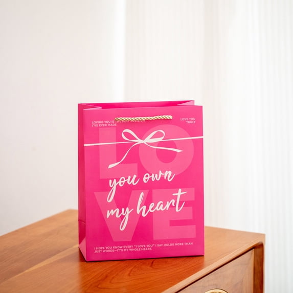 YIKA Valentine's Day Decor Party Supplies Romantic Gift Bags For Couples To Exchange Gifts And Tote Bags Valentines Day Gifts