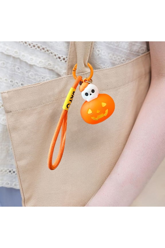 Halloween Luminous Keychain Pendant, Pumpkin Lantern Backpack Accessory, Halloween Gift, Light-up Keychain for Bags, Halloween Party Decoration and Gift Idea