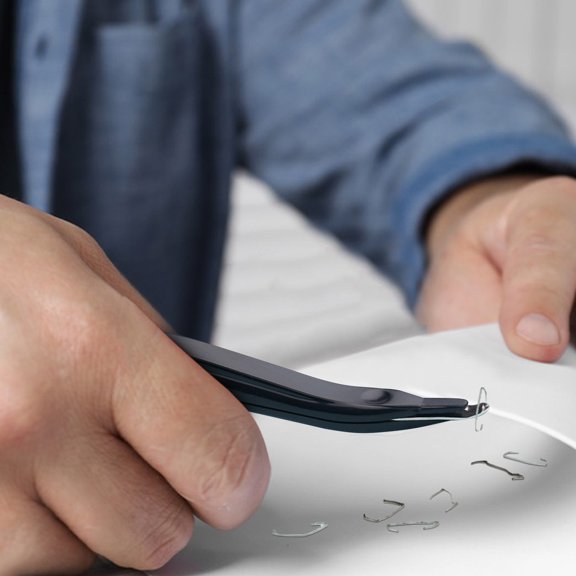 YIMWNYI Magnetic Staple Remover, Ergonomic Staple Puller Tool, Compact Pen Shape, Effort-Saving, Portable and Easy to Use, Safe and Secure Staple Removal for Office, Home, and Crafts