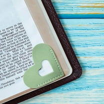 YIMWNYI Personalized Leather Heart Bookmark, Handmade Corner Page Holder with Velvet Bag, Retro Style Book Marker for Readers, Students, Teachers - Perfect Book Lover Gift, Durable & Decorative